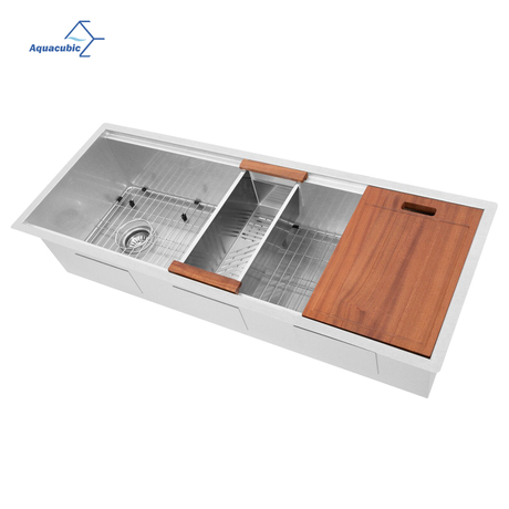 Aquacubic Luxury 45 x 19 Polegadas Modern Undermount Pias Estação de trabalho de calibre 18/16 Pia de aço inoxidável 304 com estação de trabalho de borda